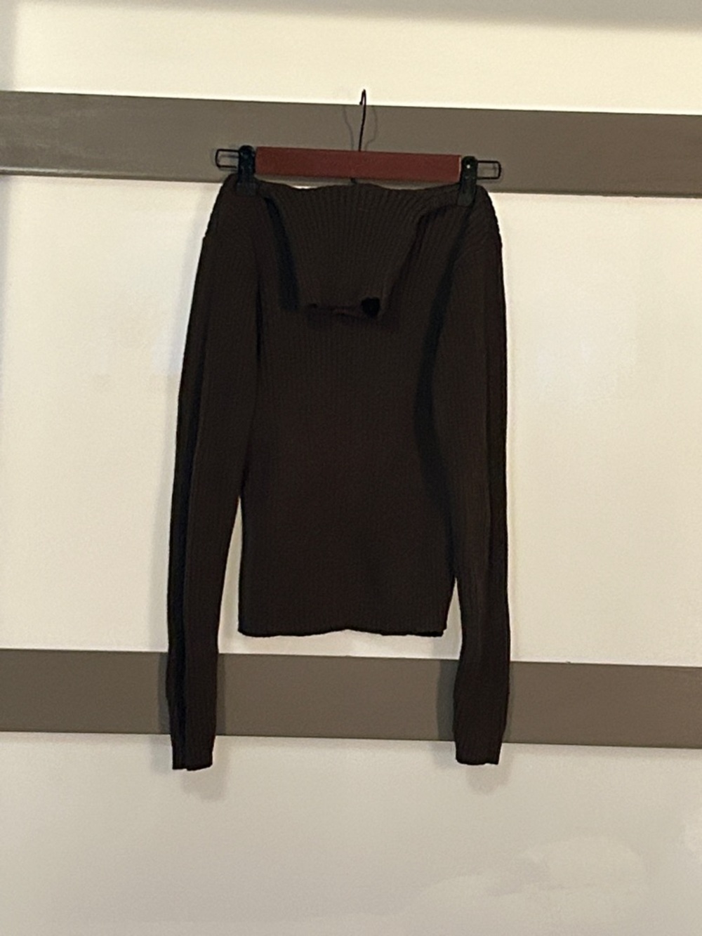 Ribbed Turtleneck Sweater in Brown